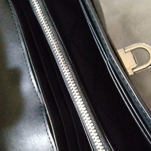 Michael Kors, Leather Wallet/Wristlet, with Logo,Black with Gold, New,Never used - Picture 7 of 8